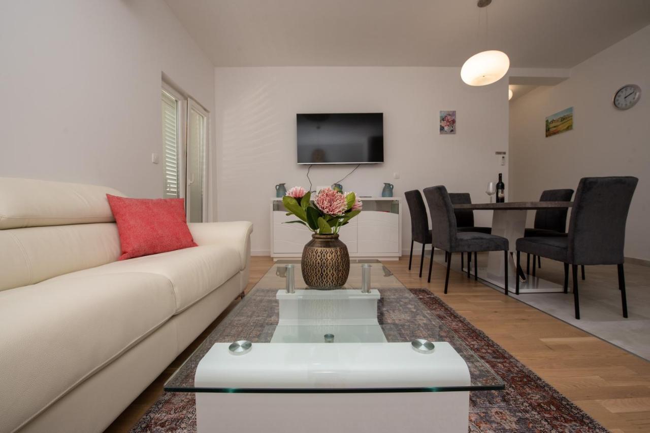 Apartment Katicic Split Bagian luar foto
