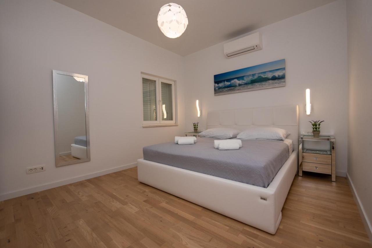 Apartment Katicic Split Bagian luar foto