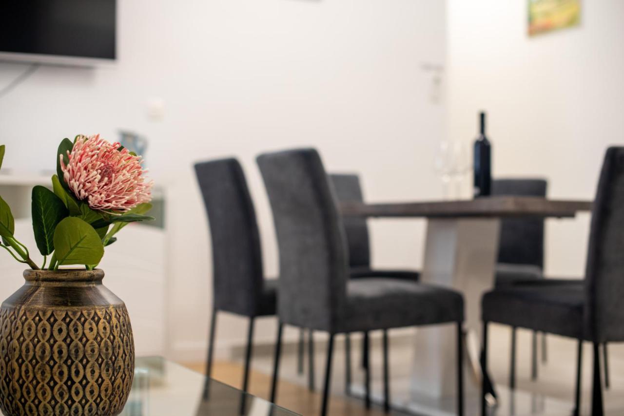 Apartment Katicic Split Bagian luar foto